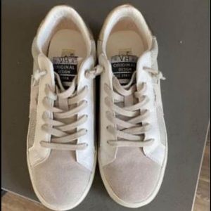 Brand new Vintage Havana sneakers. Womens size 7.5!